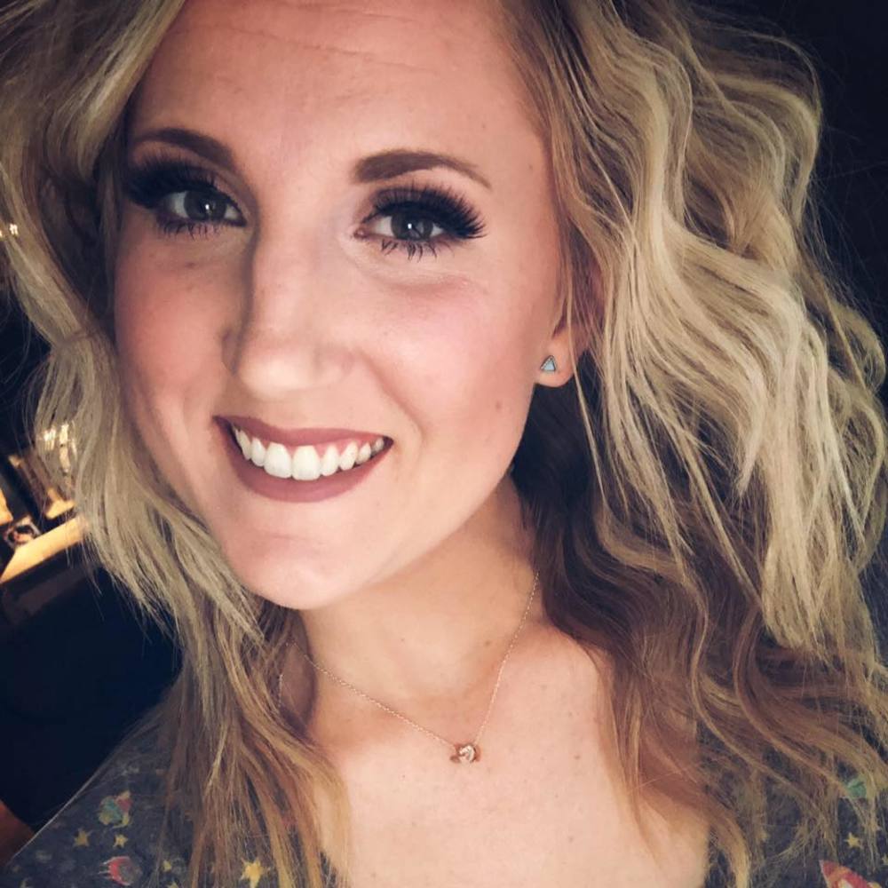 Meet your Posher, Maegan